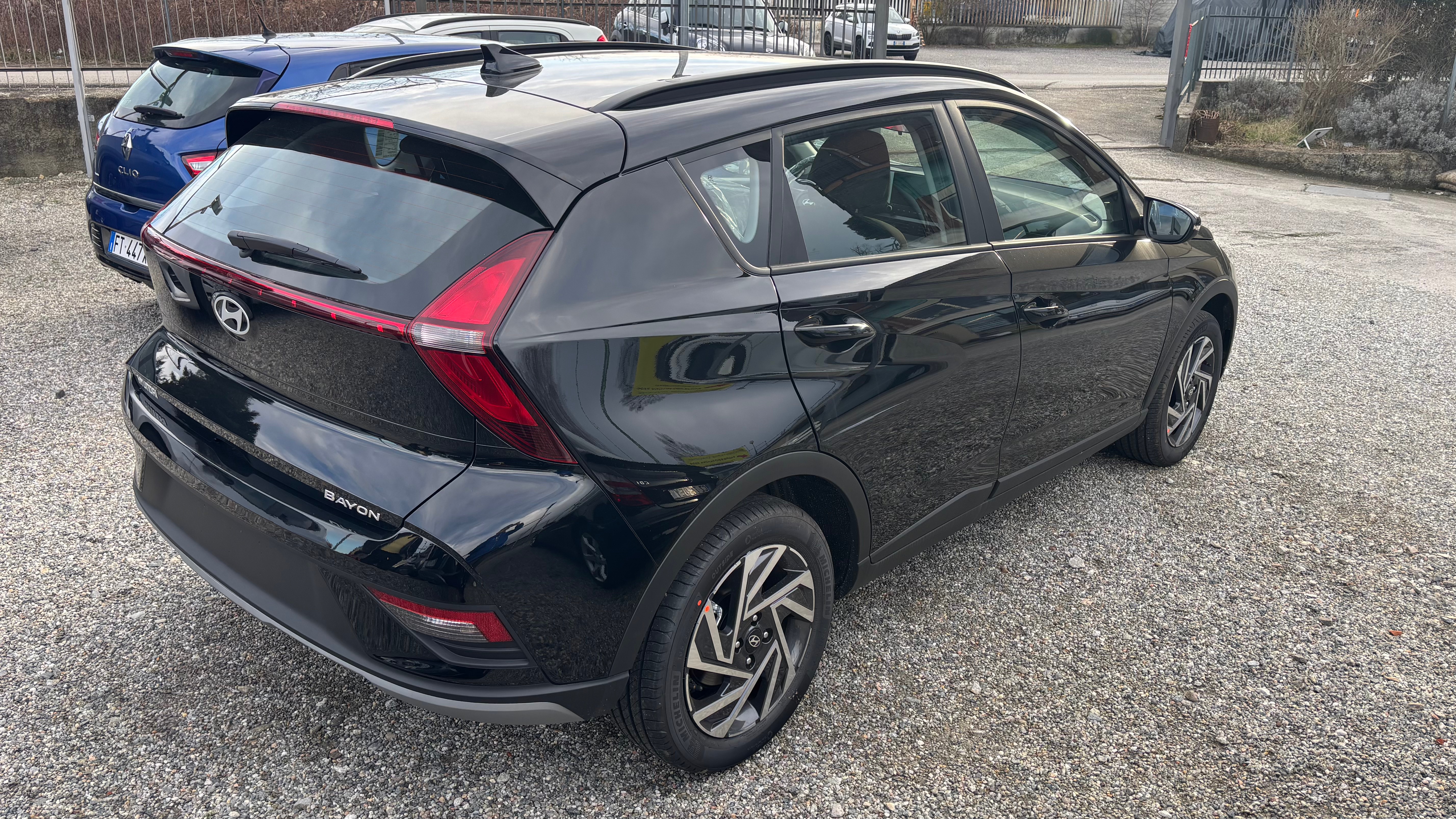 
								HYUNDAI BAYON PE 1.2MPI X-LINE full									