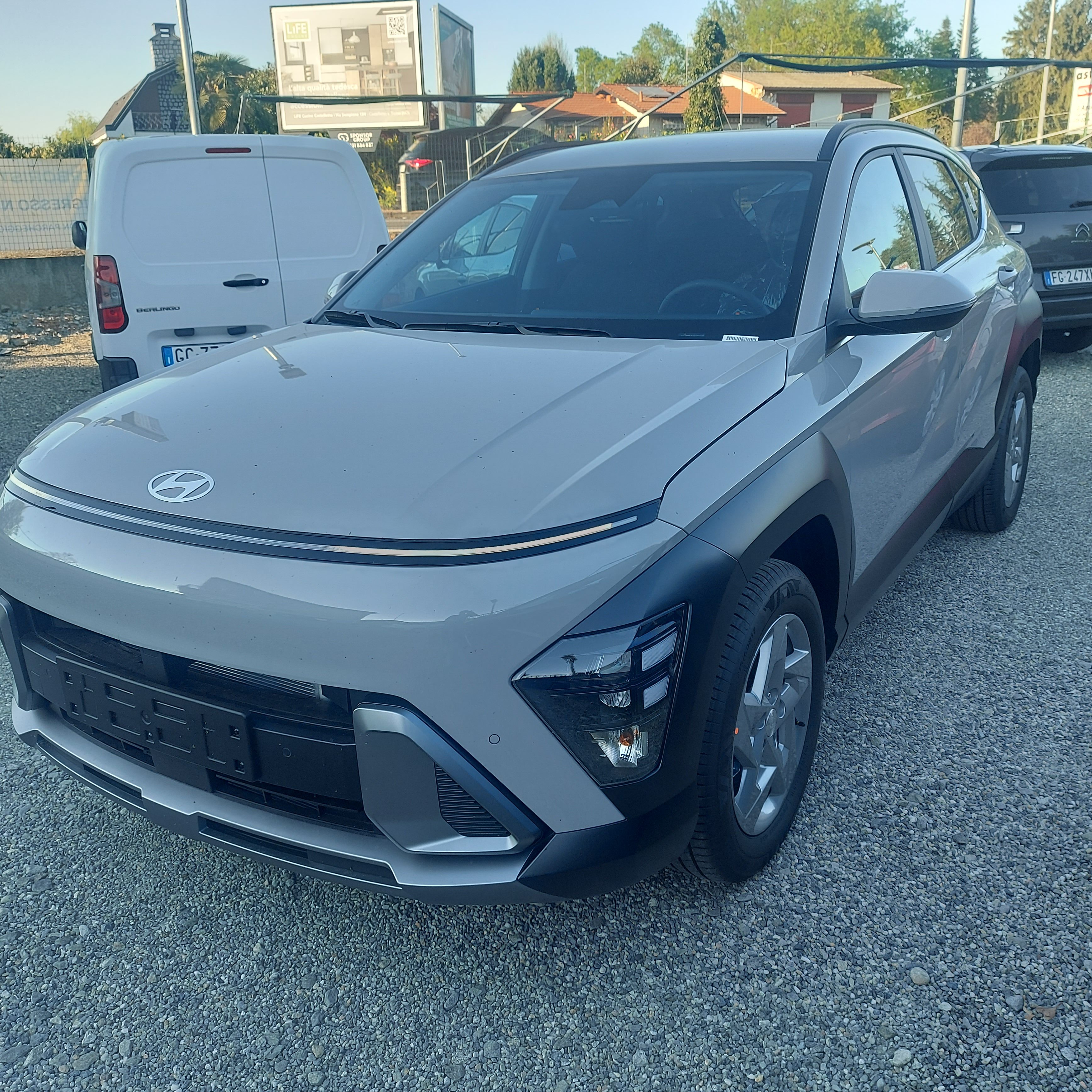 
								HYUNDAI KONA 1.0 T-GDI MT ICE MY26 BUSINESS full									
