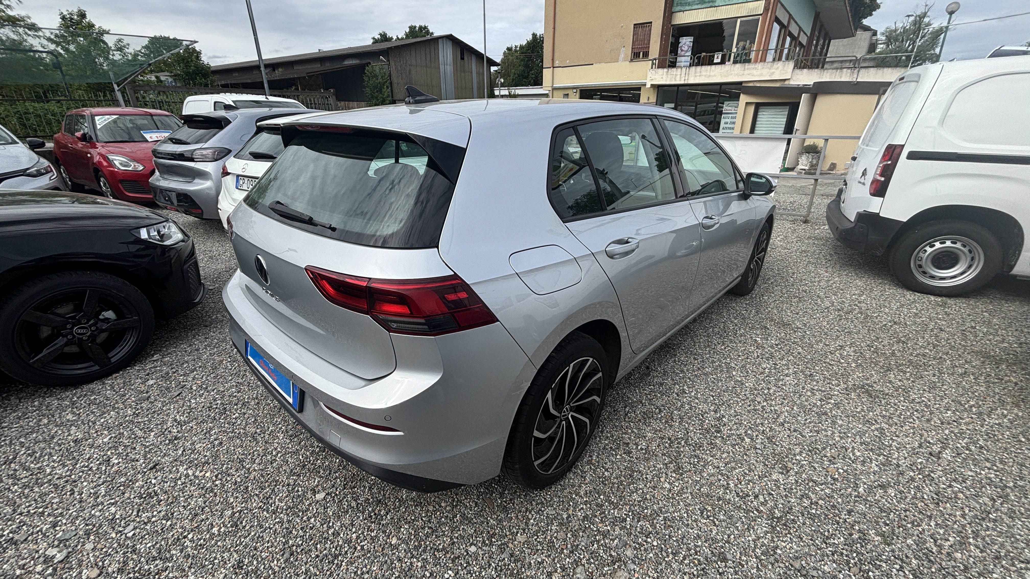 
								VOLKSWAGEN GOLF 1.0 TSI LIFE full									