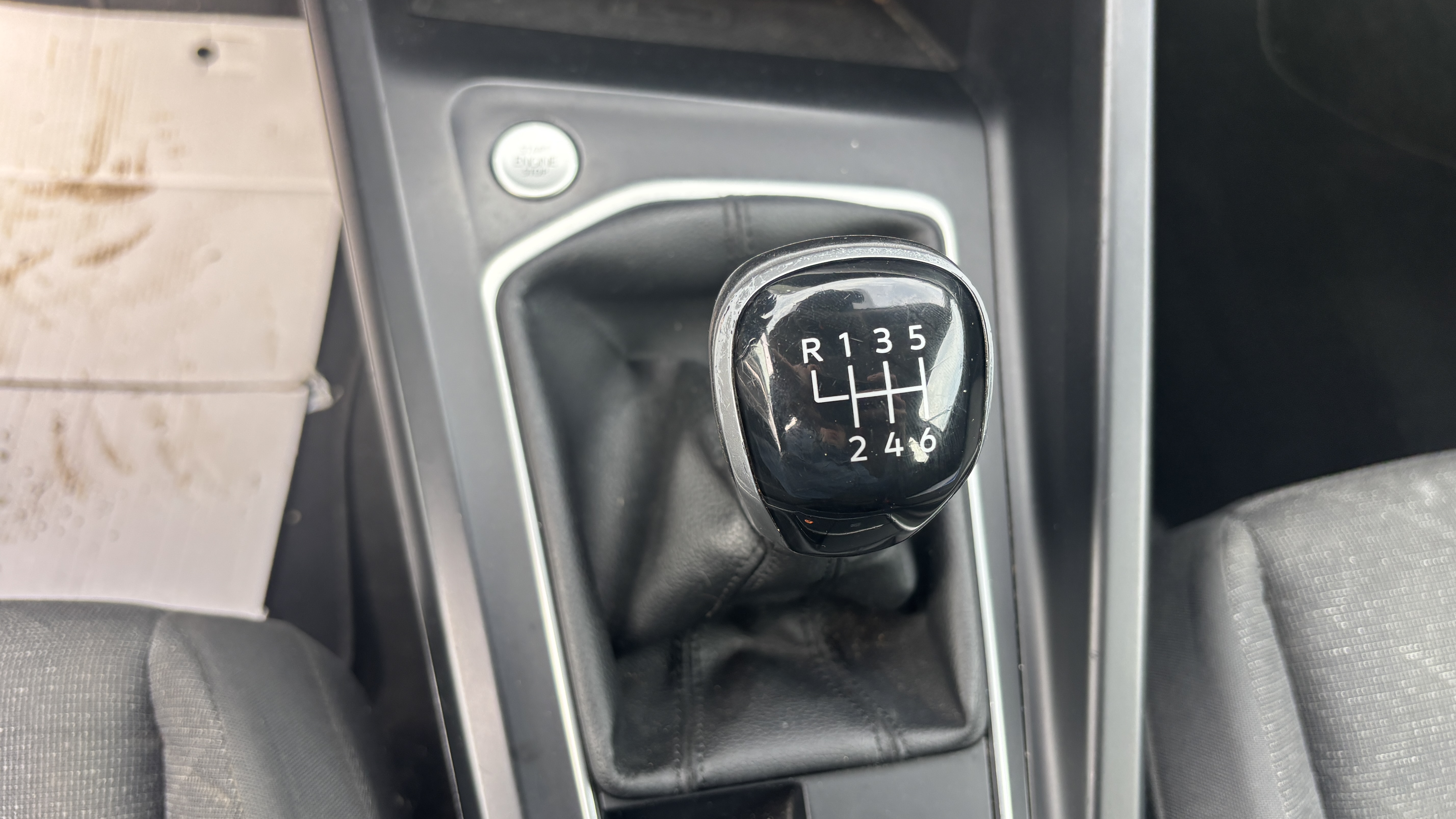 
								VOLKSWAGEN GOLF 1.0 TSI LIFE full									