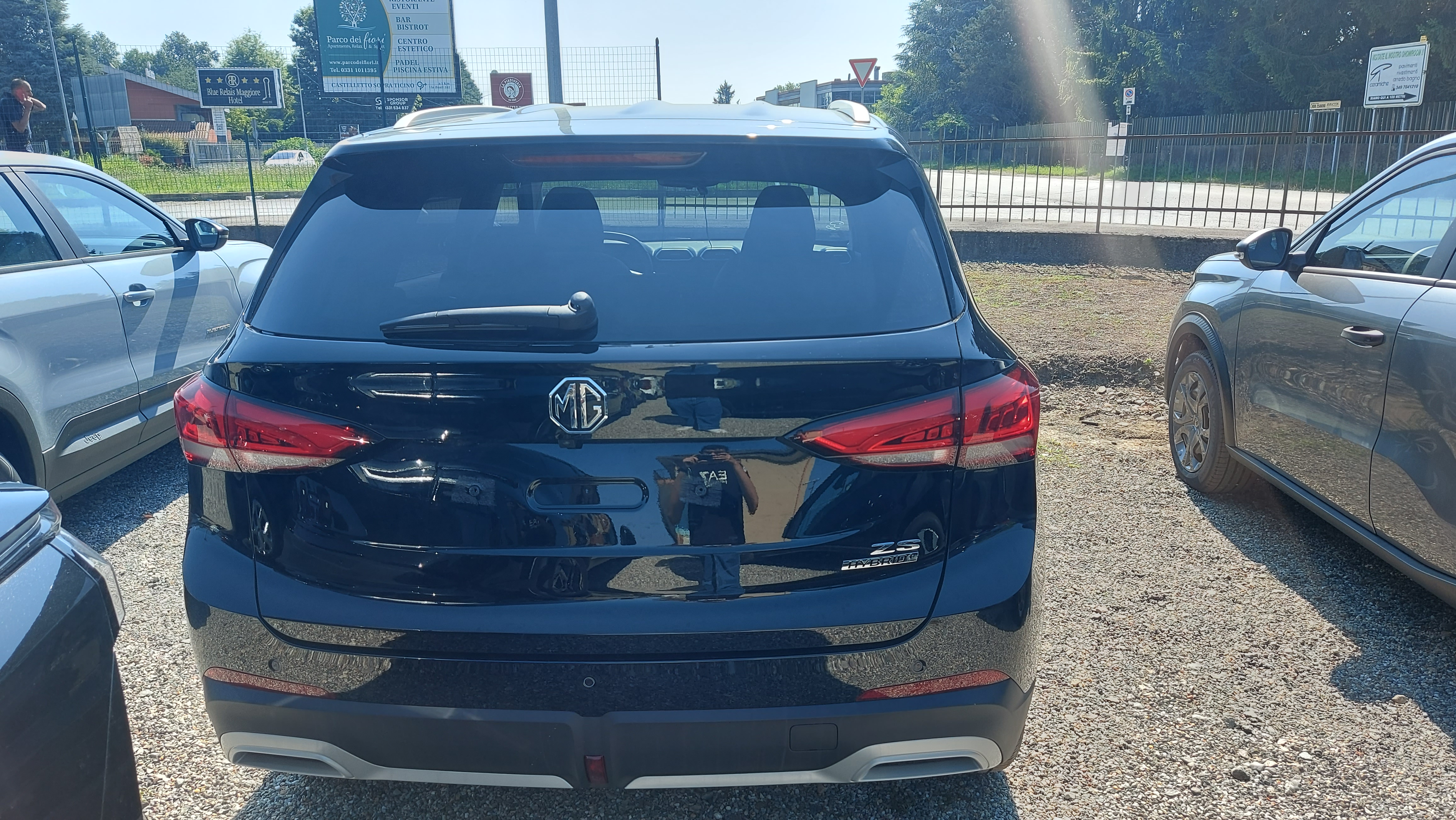 
								MG ZS 1.5 LUXURY HYBRID full									