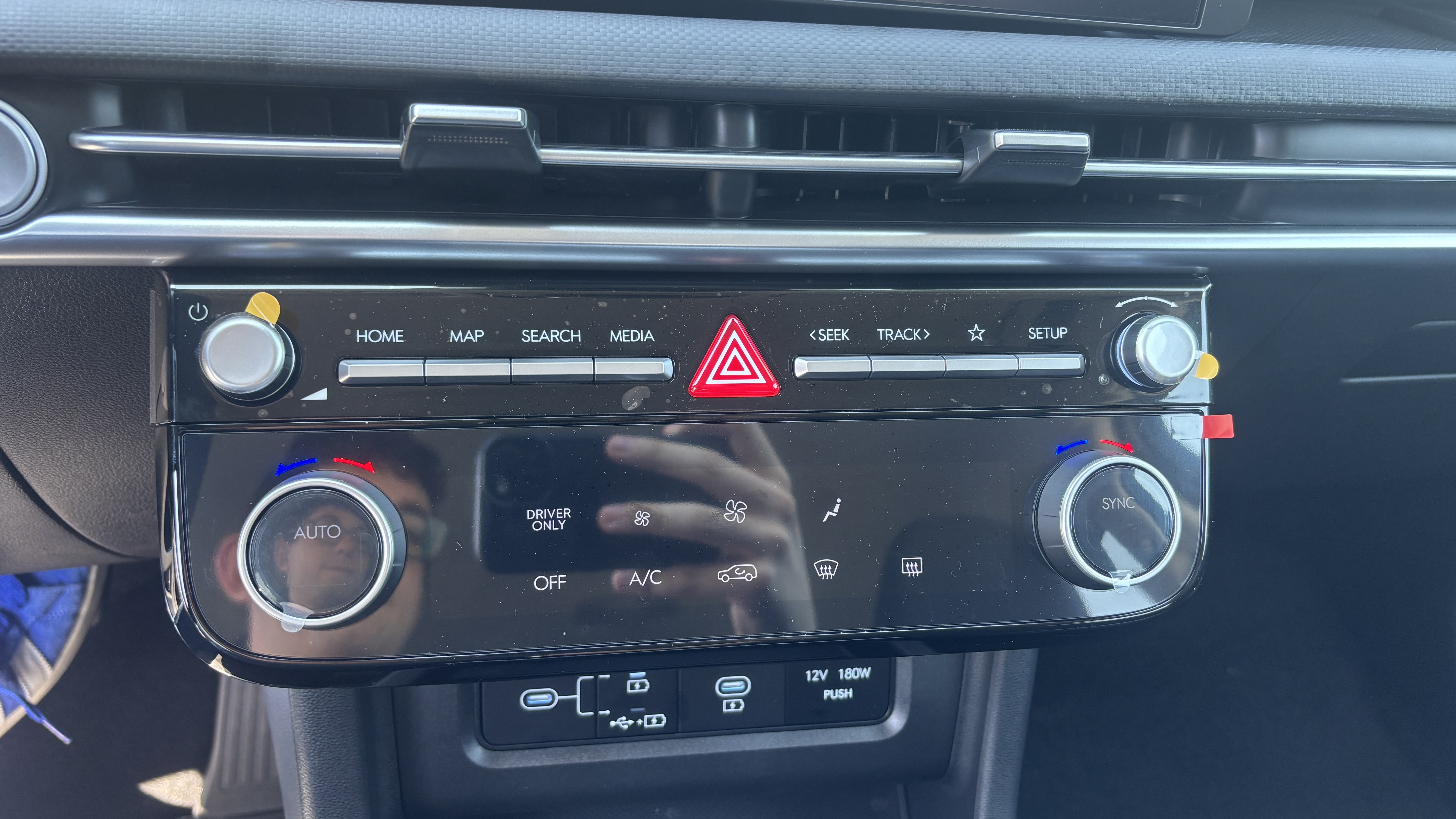 
								HYUNDAI TUCSON MY26 1.6 HEV 2WD NLINE full									